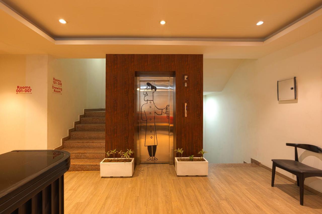 The Grand Tashree At Delhi Airport Hotel New Delhi Exterior photo